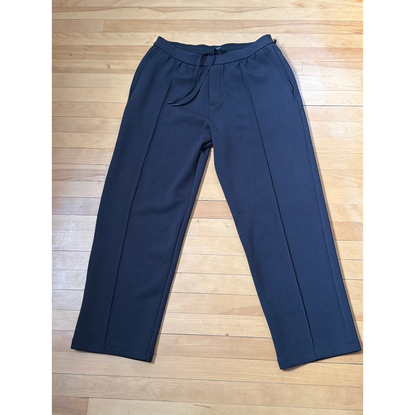 Lululemon XL Black Adjustable Band SweatPant NWT