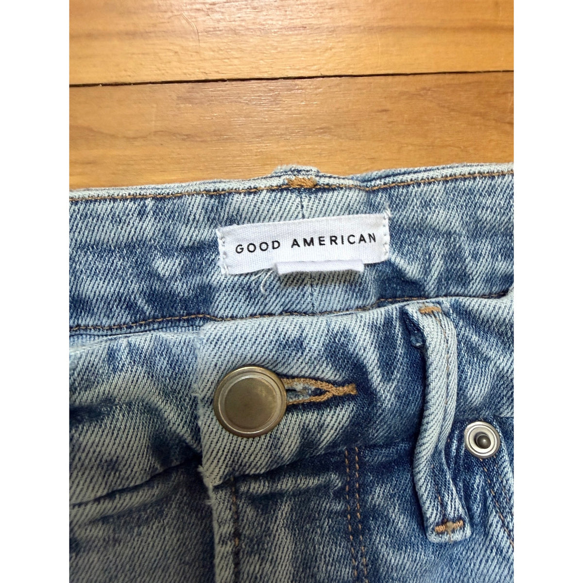Good American Jeans Size 0 Light Wash High Rise Wide Leg Frayed Hem EUC