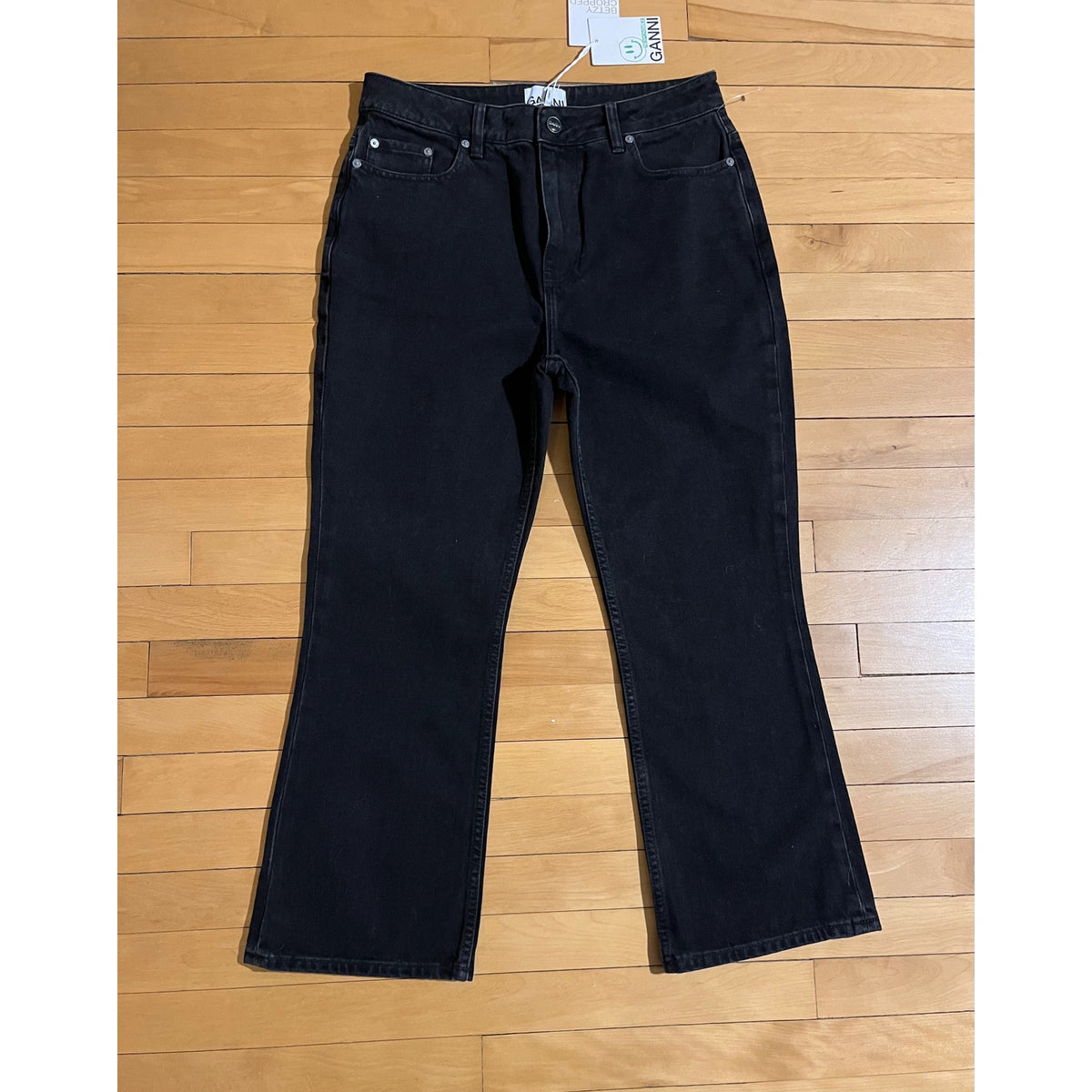 GANNI (NWT) - Black Betzy Cropped Jeans - 31W/32L