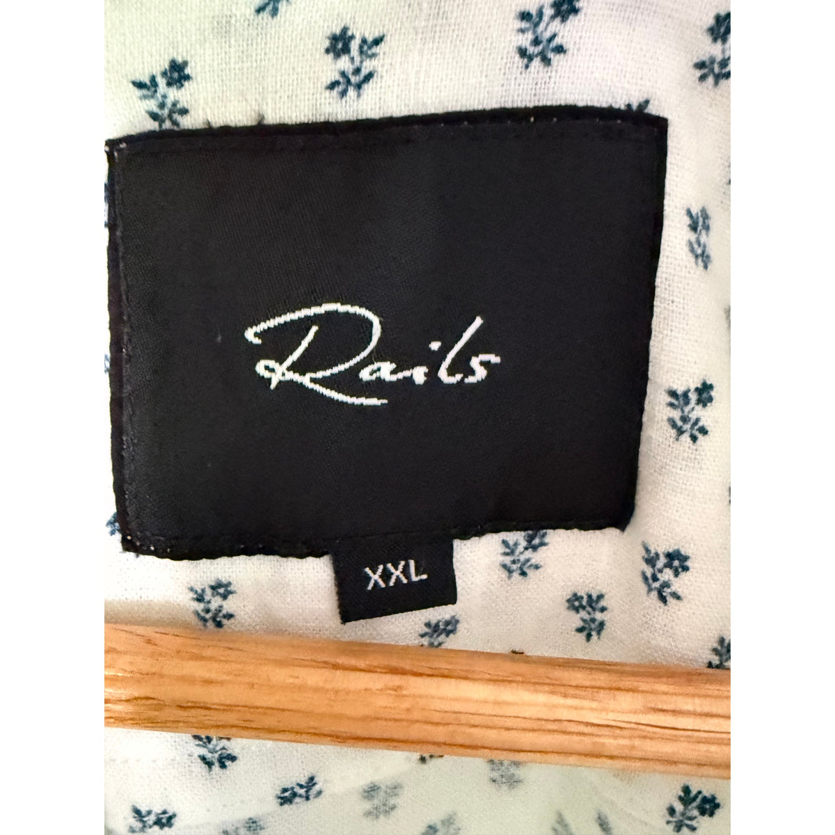 Rails Men's XXL Carson Blue Fleurs Daisy Floral Short Sleeve Linen Blend Shirt EUC