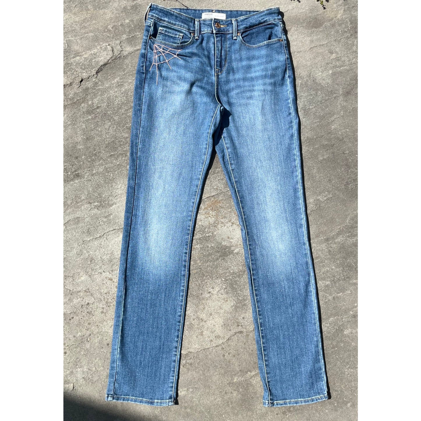 ✨ Signature by Levi Strauss Gold Mid-Rise Straight Embroidered Jeans 28 ✨