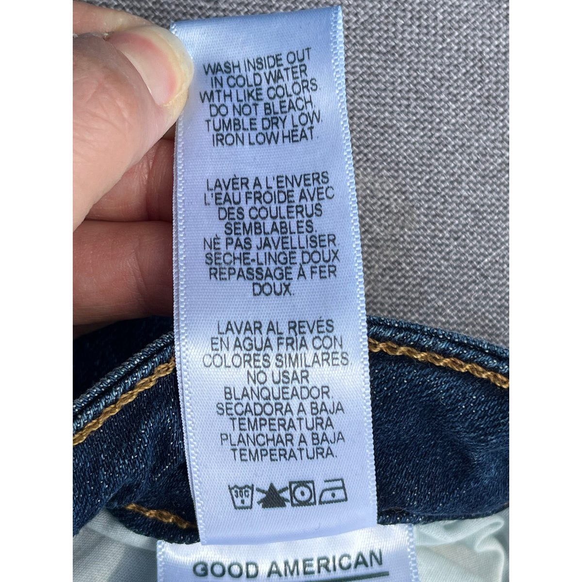 ✨ Good American Good Straight Side Striped Jeans 10/30 ✨