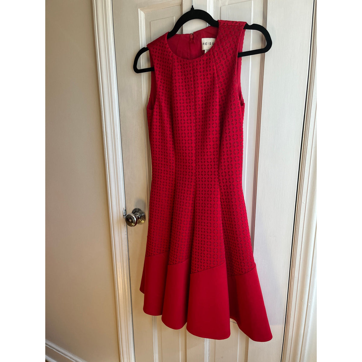 ❤️ Stunning REISS "Pinot" Red Laser-Cut Fit & Flare Dress – Size US 2