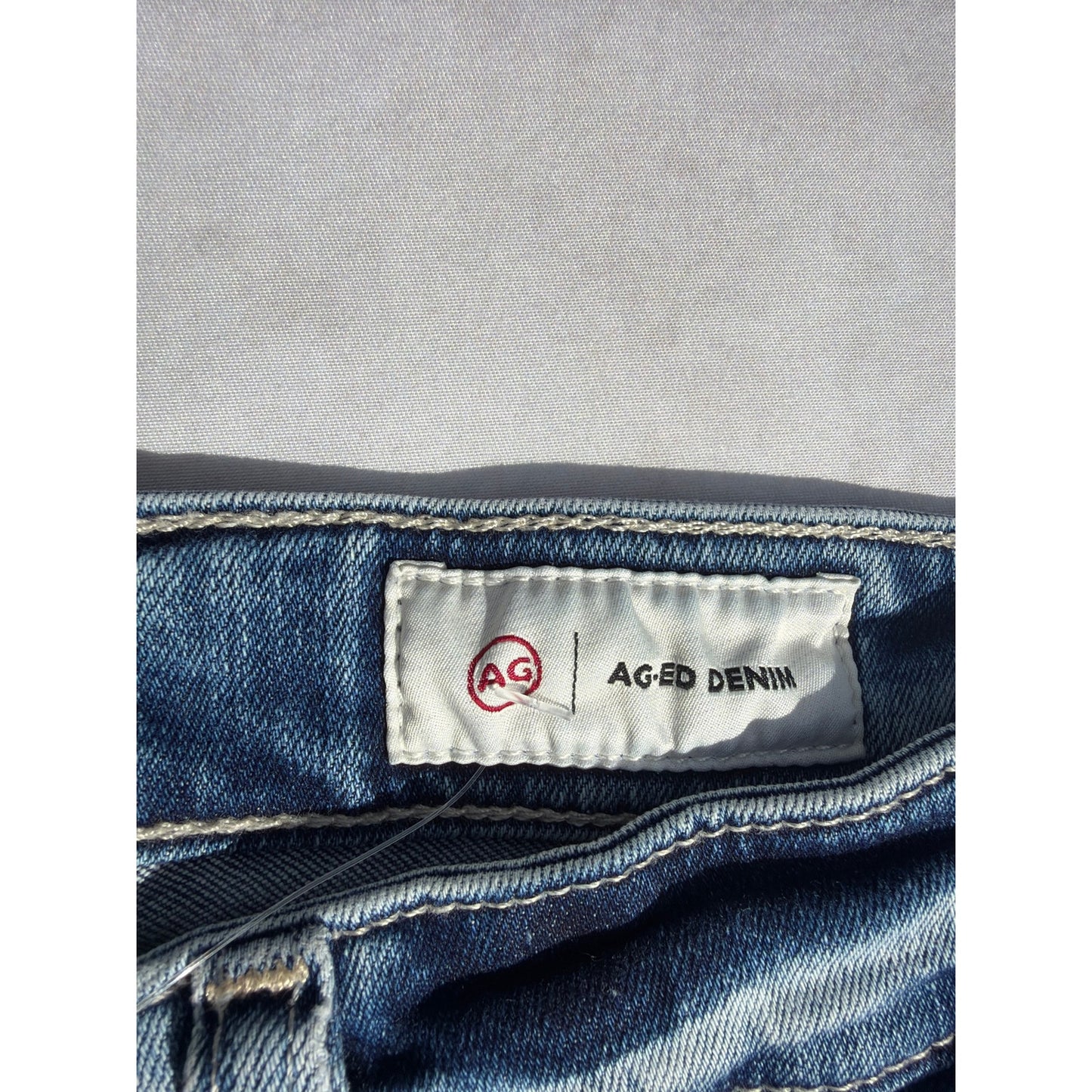 AG Jeans AG-ED Denim Farrah Boot Crop Size 26 Med Wash Distresed
