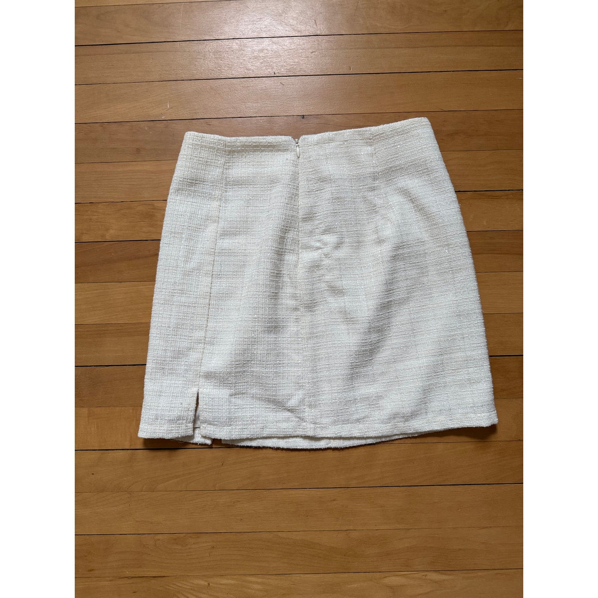 Francesca’s Cream Textured Tweed Mini Skirt - Size Small - NWT