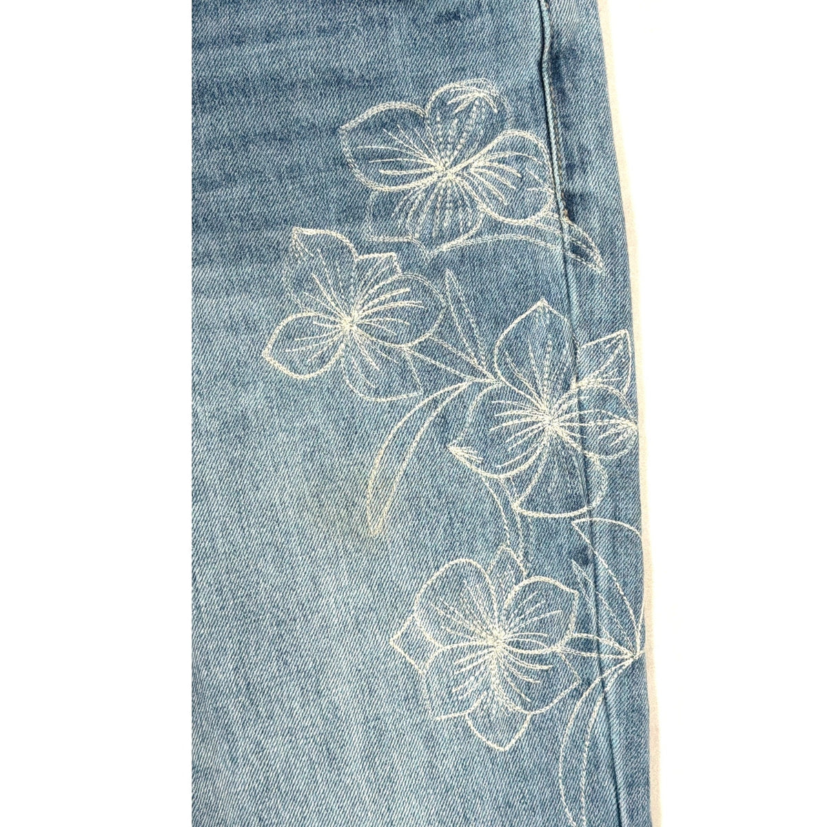 Lucky Brand Size 0/25 Sienna Slim Boyfriend Flower Embroidered Light Wash Jeans