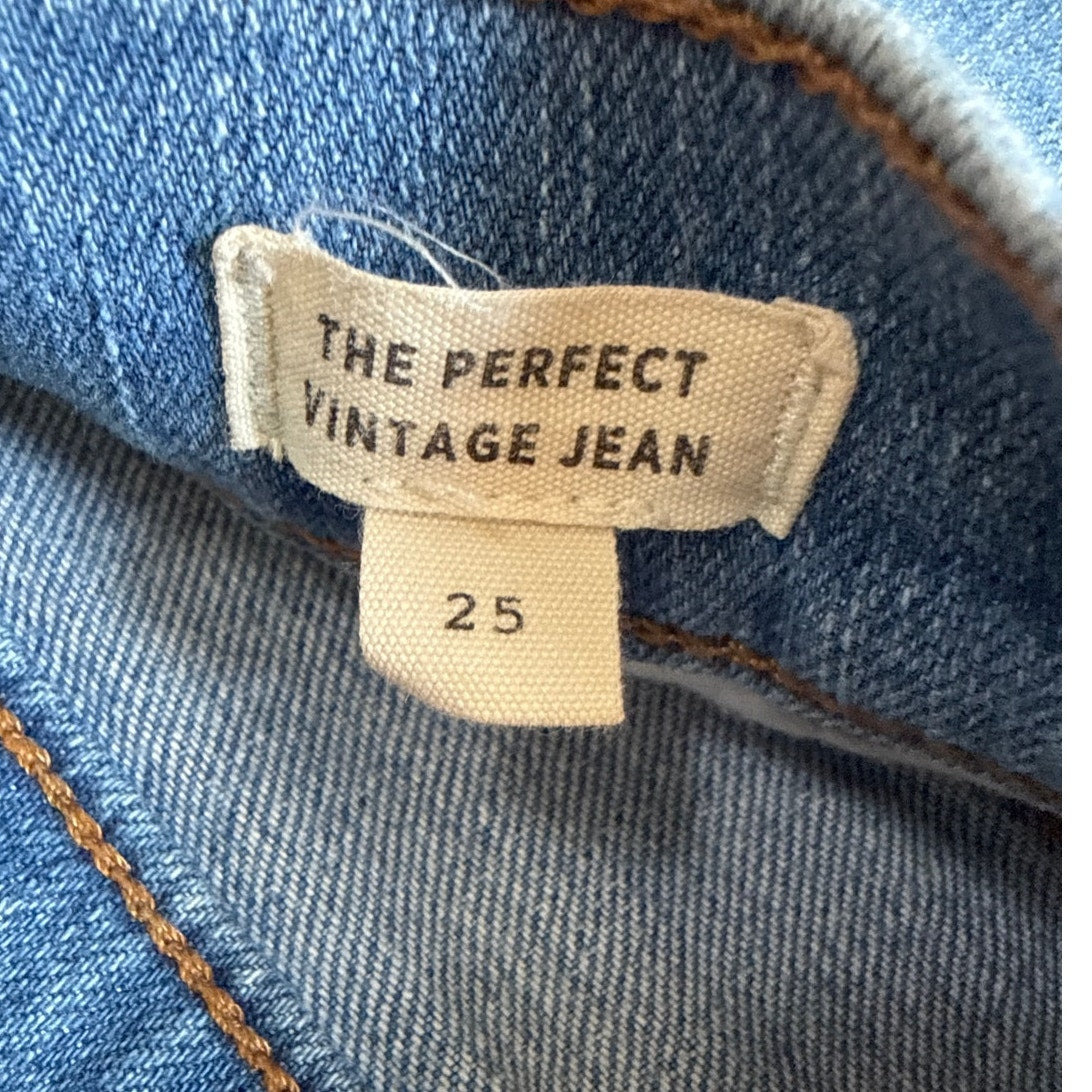 Madewell Size 25 Light Wash Mid Rise Vintage Slim Fit Ripped Jean