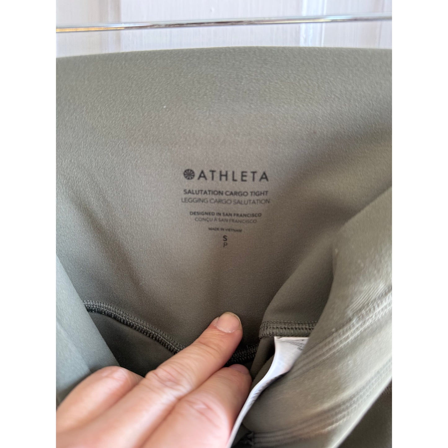 Athleta Headlands Hybrid Cargo II Tights Size Small NWT