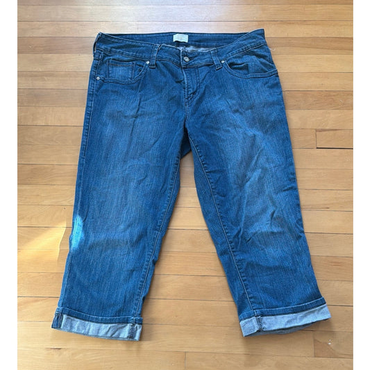 Levis Cuffed Denim Capri Pants Womens 18 Blue Stretch Flap Pocket Mid Rise Crop