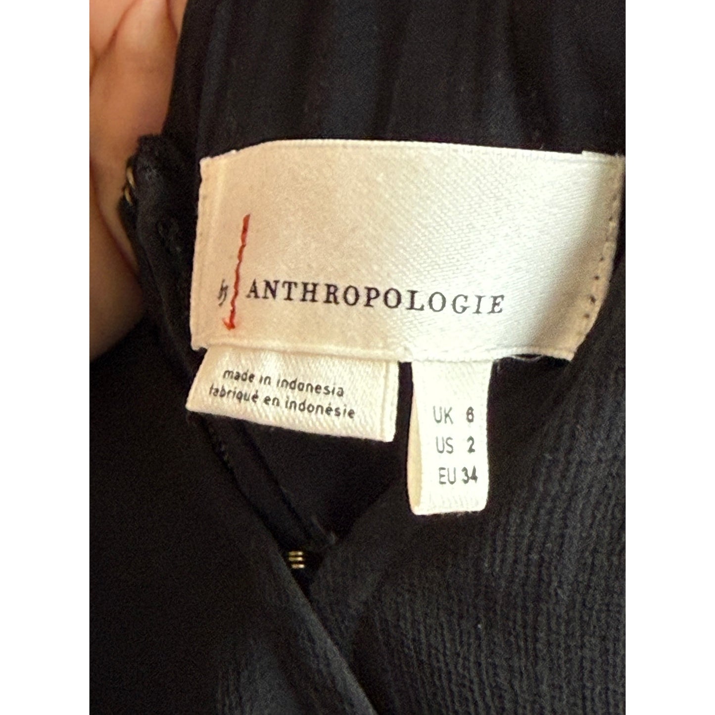 Anthropolgie Pleated Jumpsuit V-Neck Wrap Sleeveless Size 2 Wide Leg Black