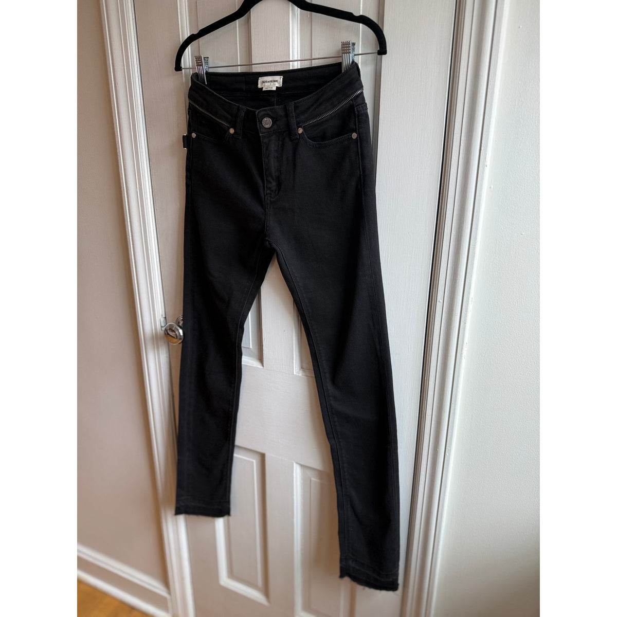 NWT Zadig & Voltaire Eva Black Zipper Jeans 25 - Barney’s Raw Hem Luxe Denim