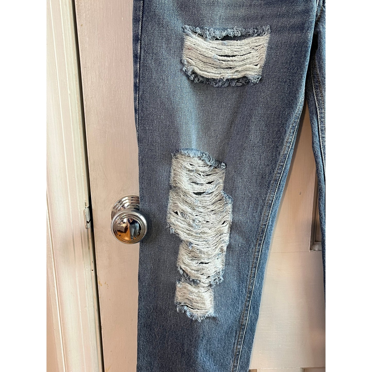 🗽 NWT Retrofete Maggie Super Distressed Jeans IT 24, US 27 - Sold Out