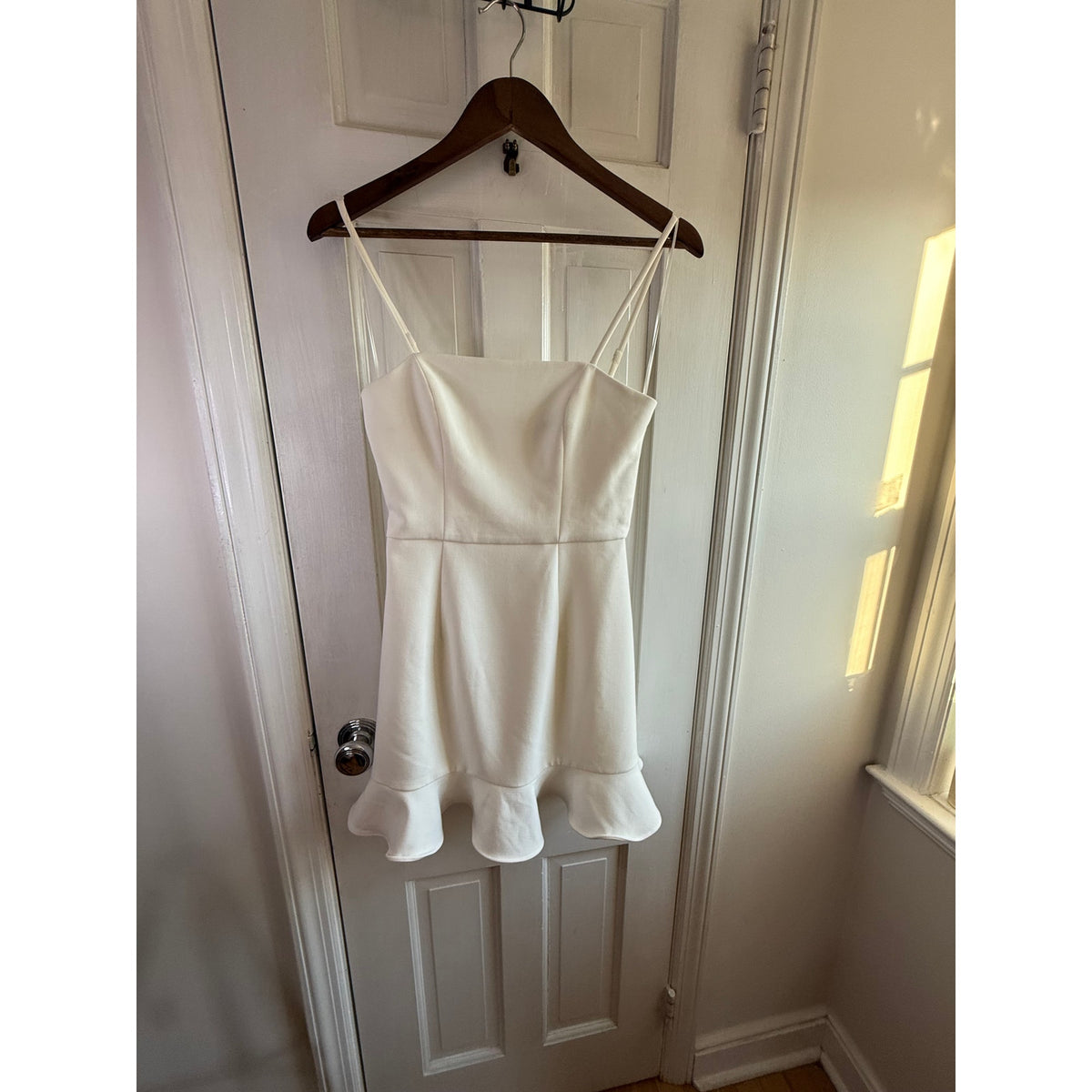 French Connection White Whisper Ruffle Strap Mini Dress Size 0 EUC