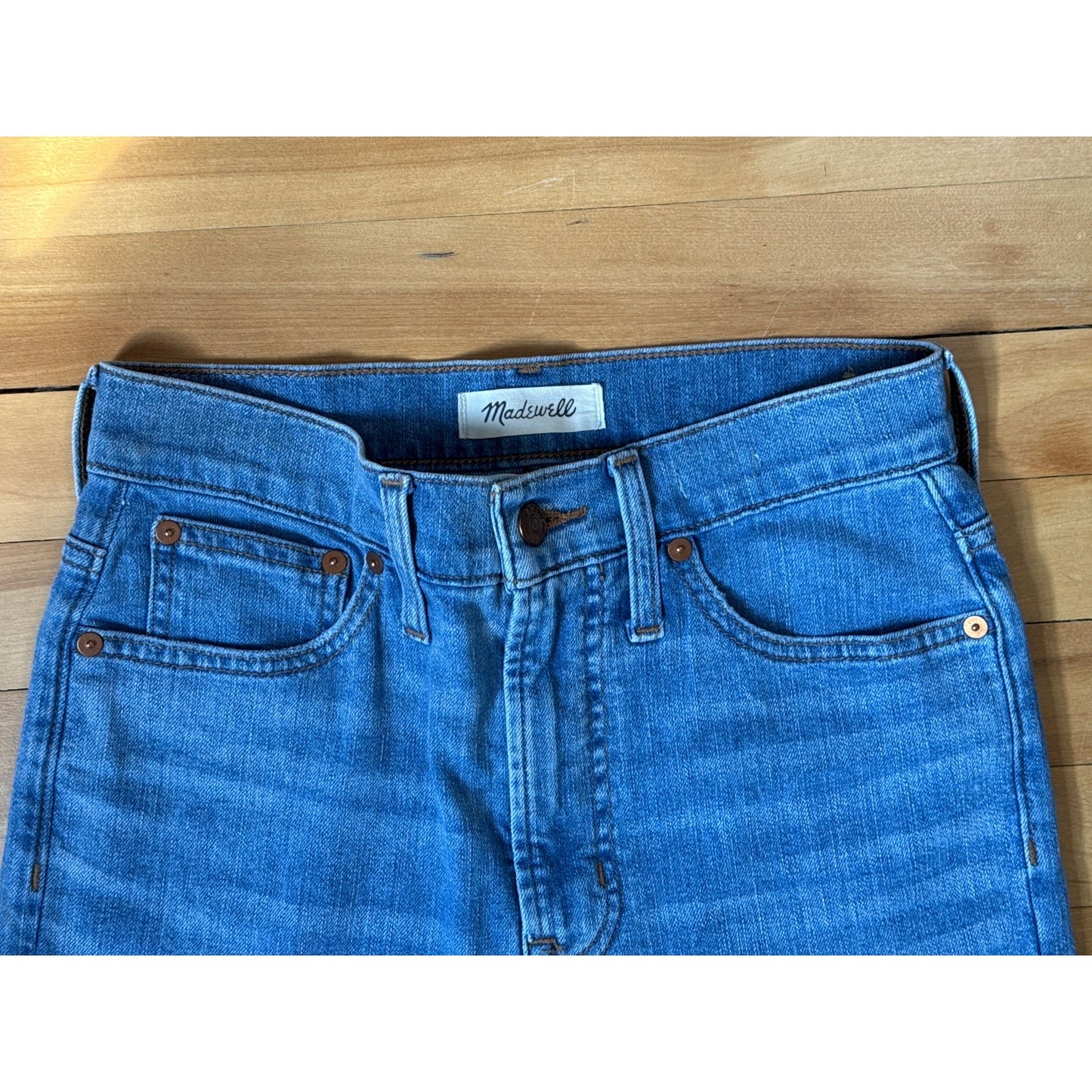 Madewell Size 25 Light Wash Mid Rise Vintage Slim Fit Ripped Jean
