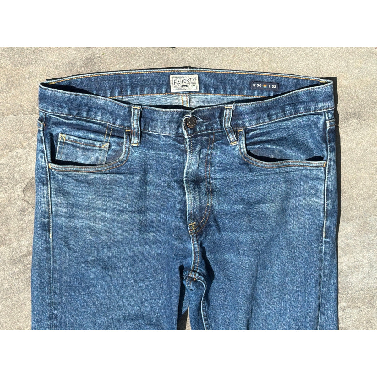 Faherty "Feel Good" Denim Jeans 30x32 Medium Wash Straight