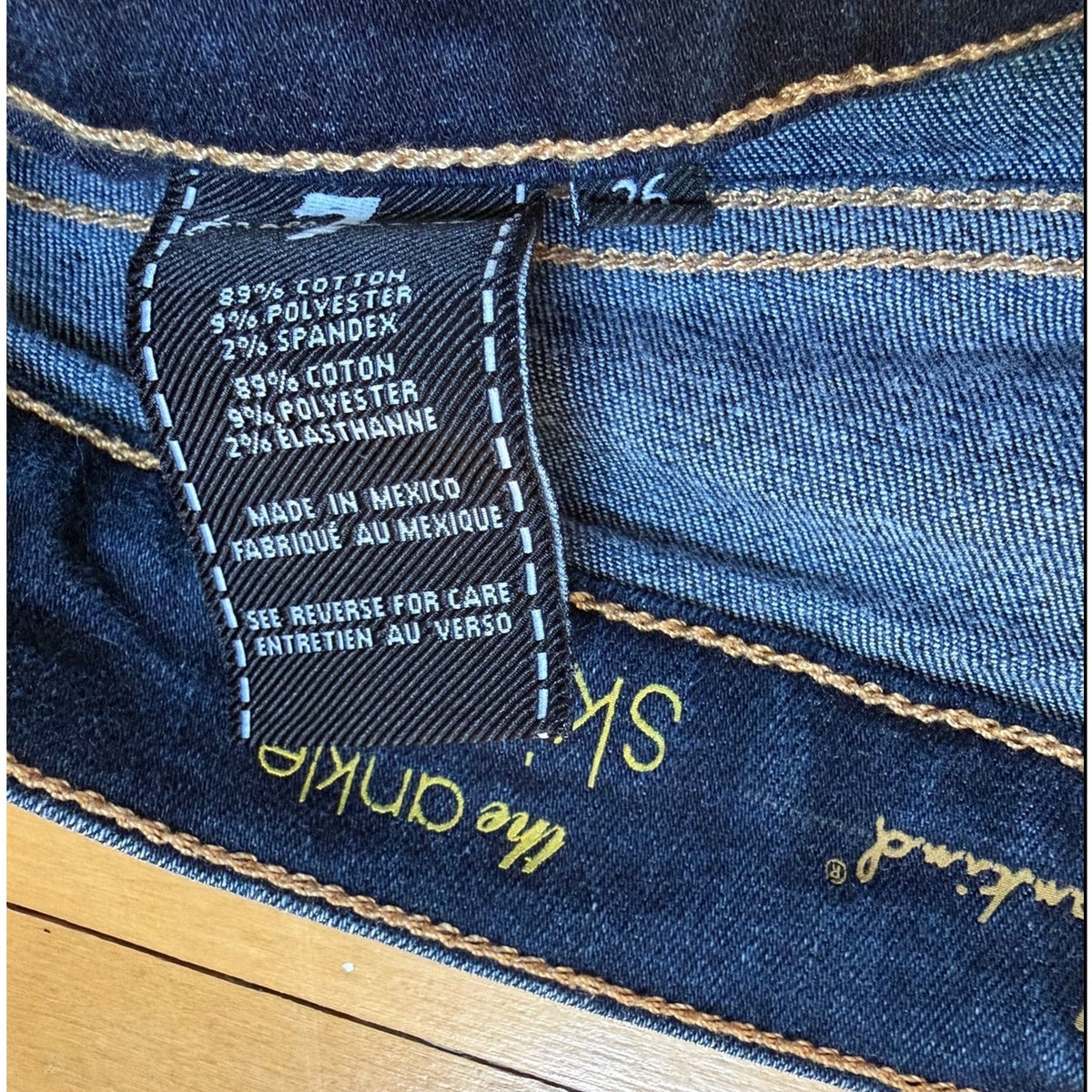 7 For All Mankind The Ankle Skinny Jeans Size 26 Dark Wash Stretch Premium EUC