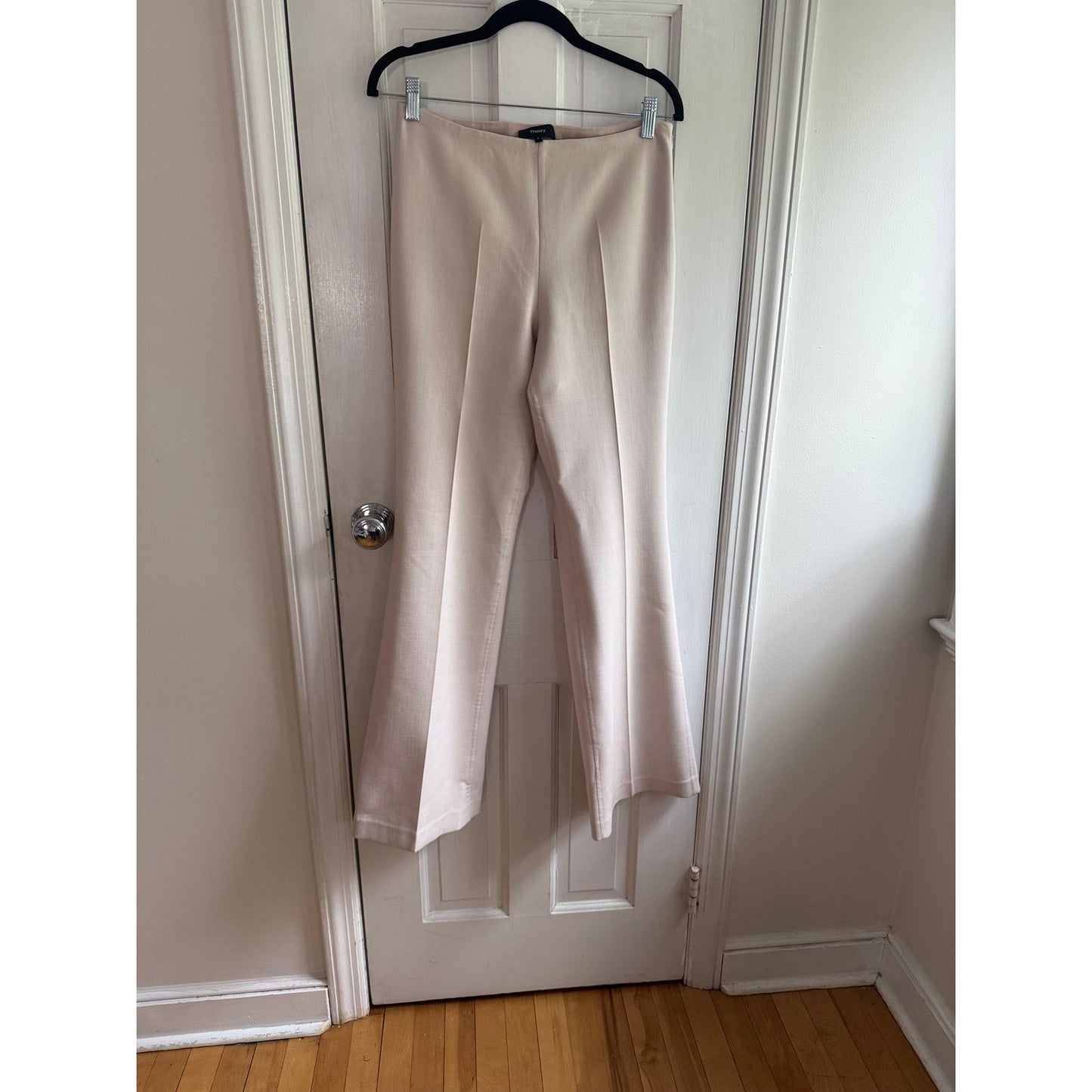 Theory Demitria DF Saxton Virgin Wool Flare Pants Off-White Cream Size 4 | EUC