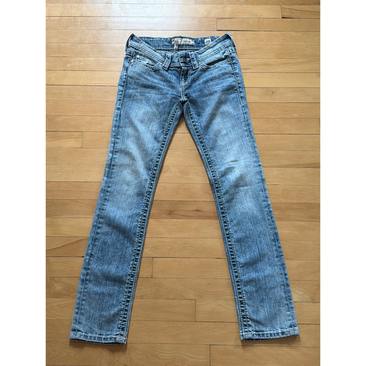 BKE Denim Sabrina Low Rise Bootcut Jeans Women's 26 Light Wash Distressed