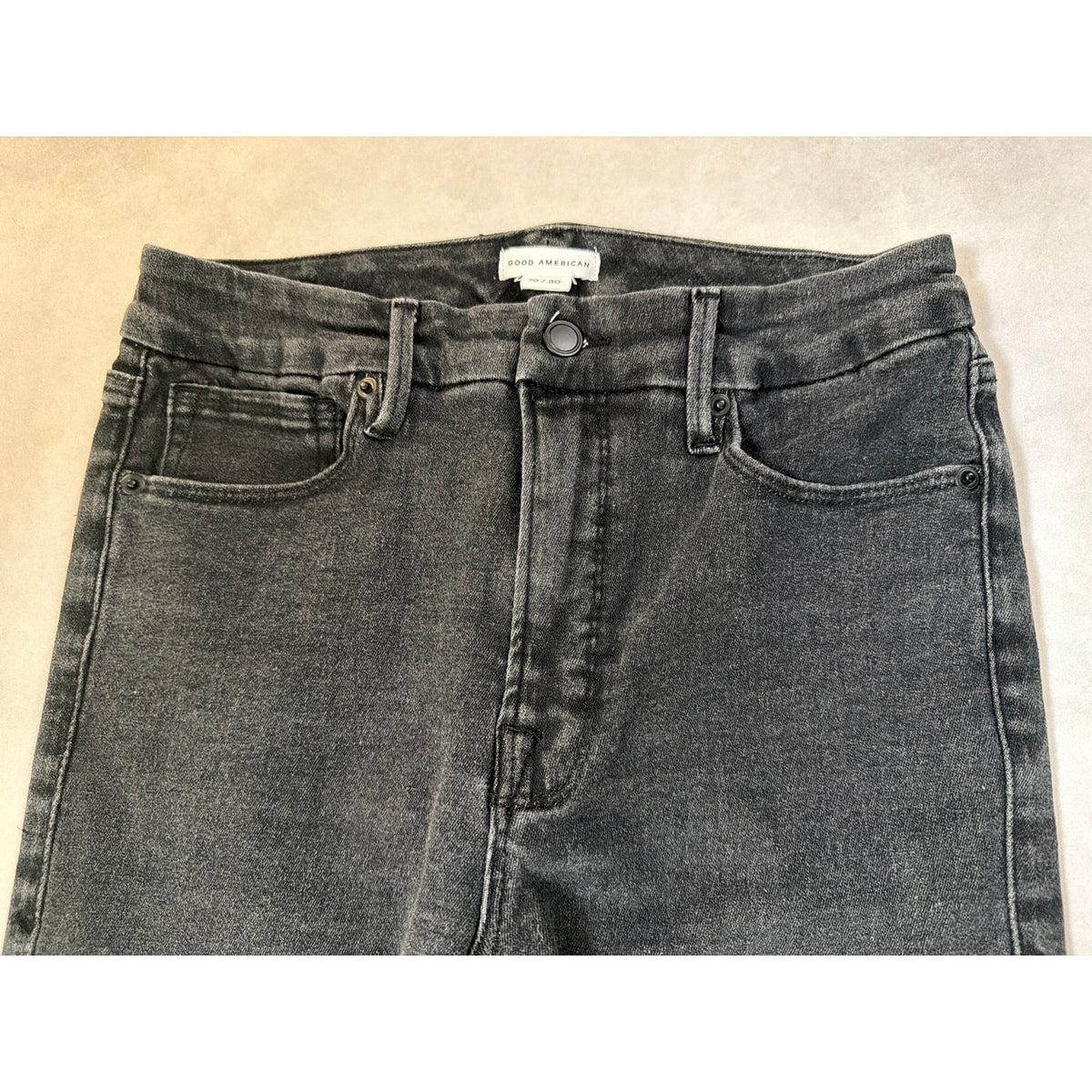 Good American Size 10/30 Black Straight Leg High Rise Jeans