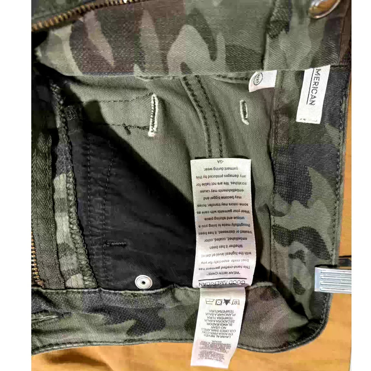 Good American Camo Jeans Size 4/27