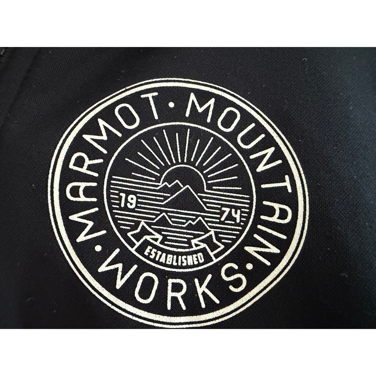Marmot Mountain Works Black Fleece-Lined Graphic Hoodie - Size Large