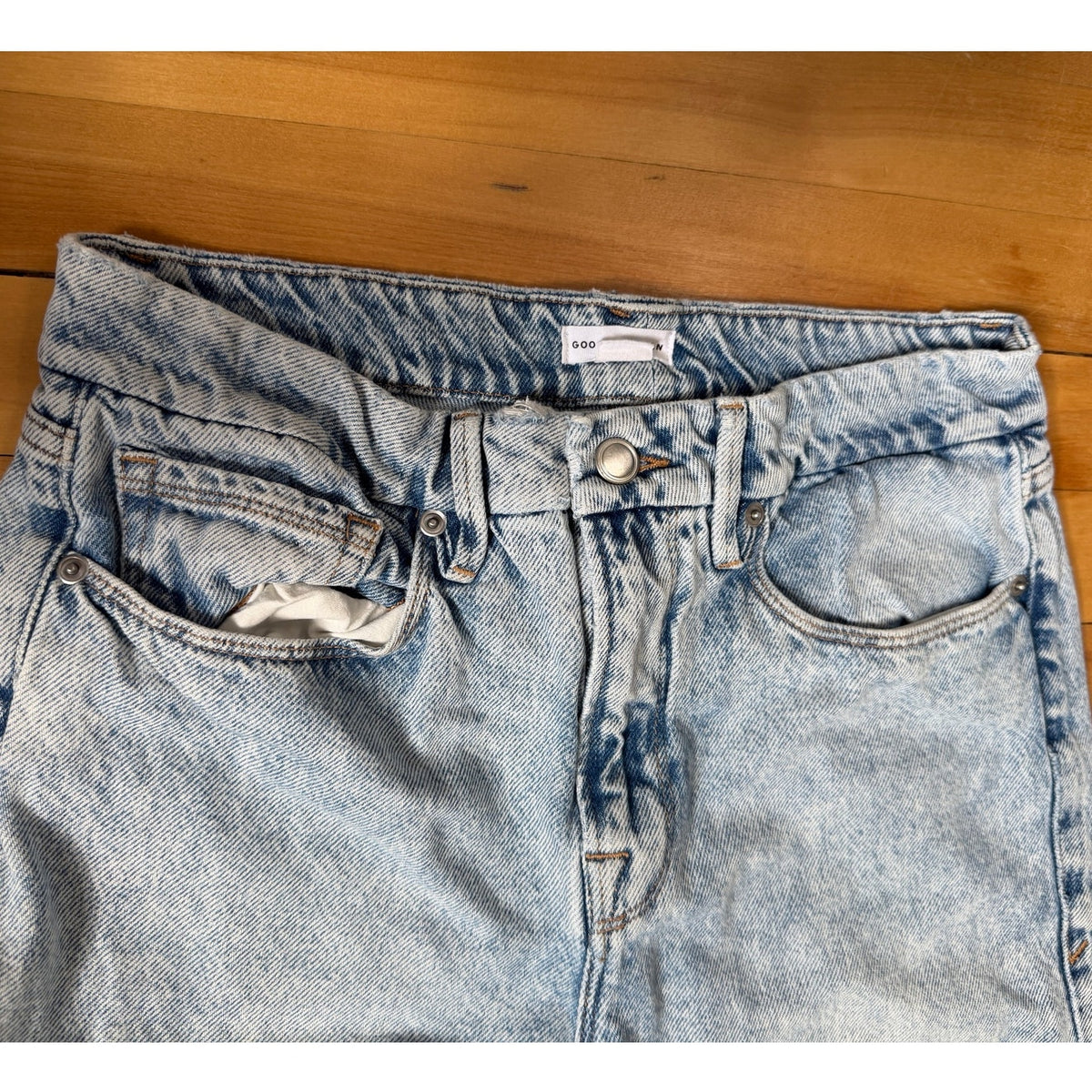 Good American Good Classic Distressed Cropped Jeans 4/27 EUC