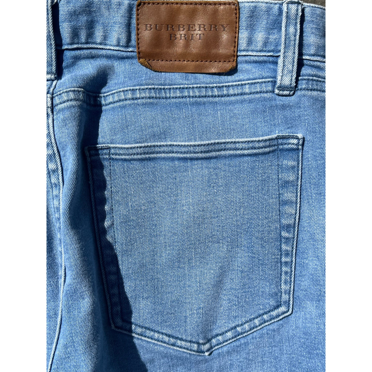 Burberry Brit Men's Designer Straight Leg Indigo Denim Jeans 30 x 32 Low Rise
