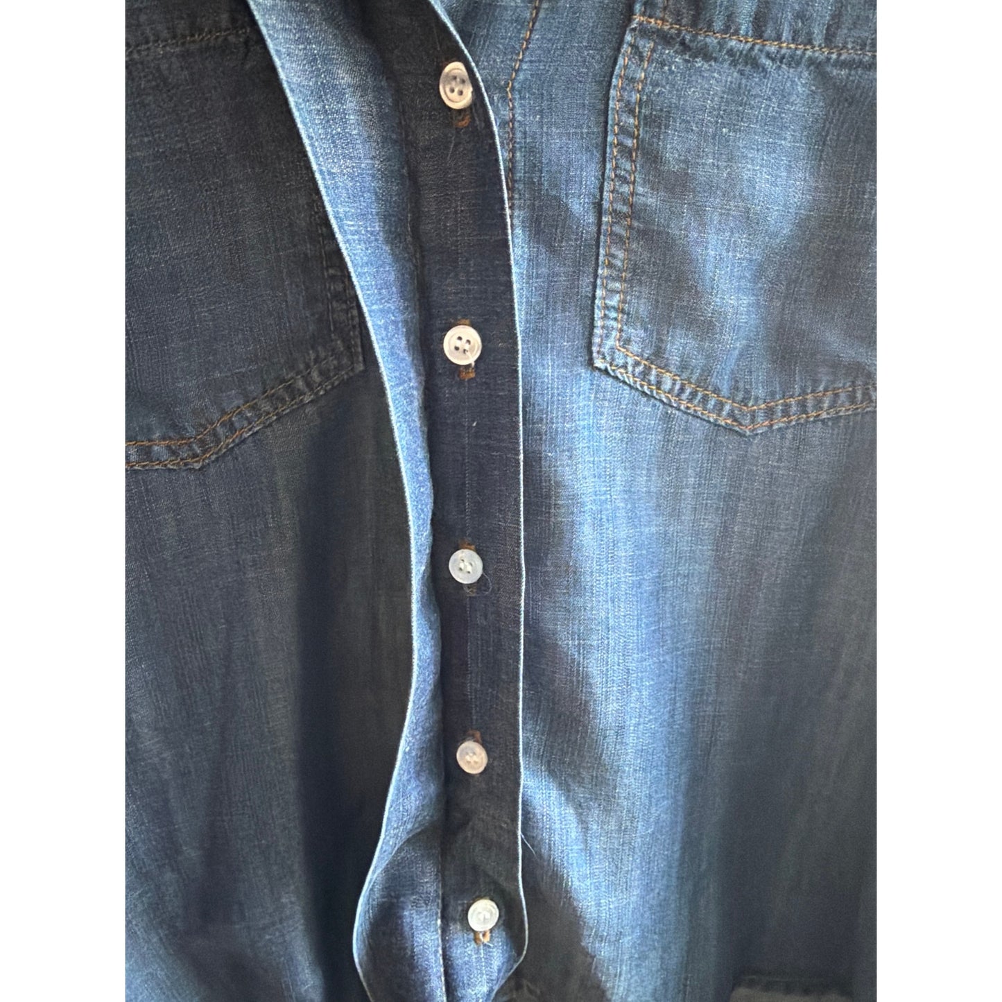 Cloth & Stone Size Small Denim Style Open Collar Button Up