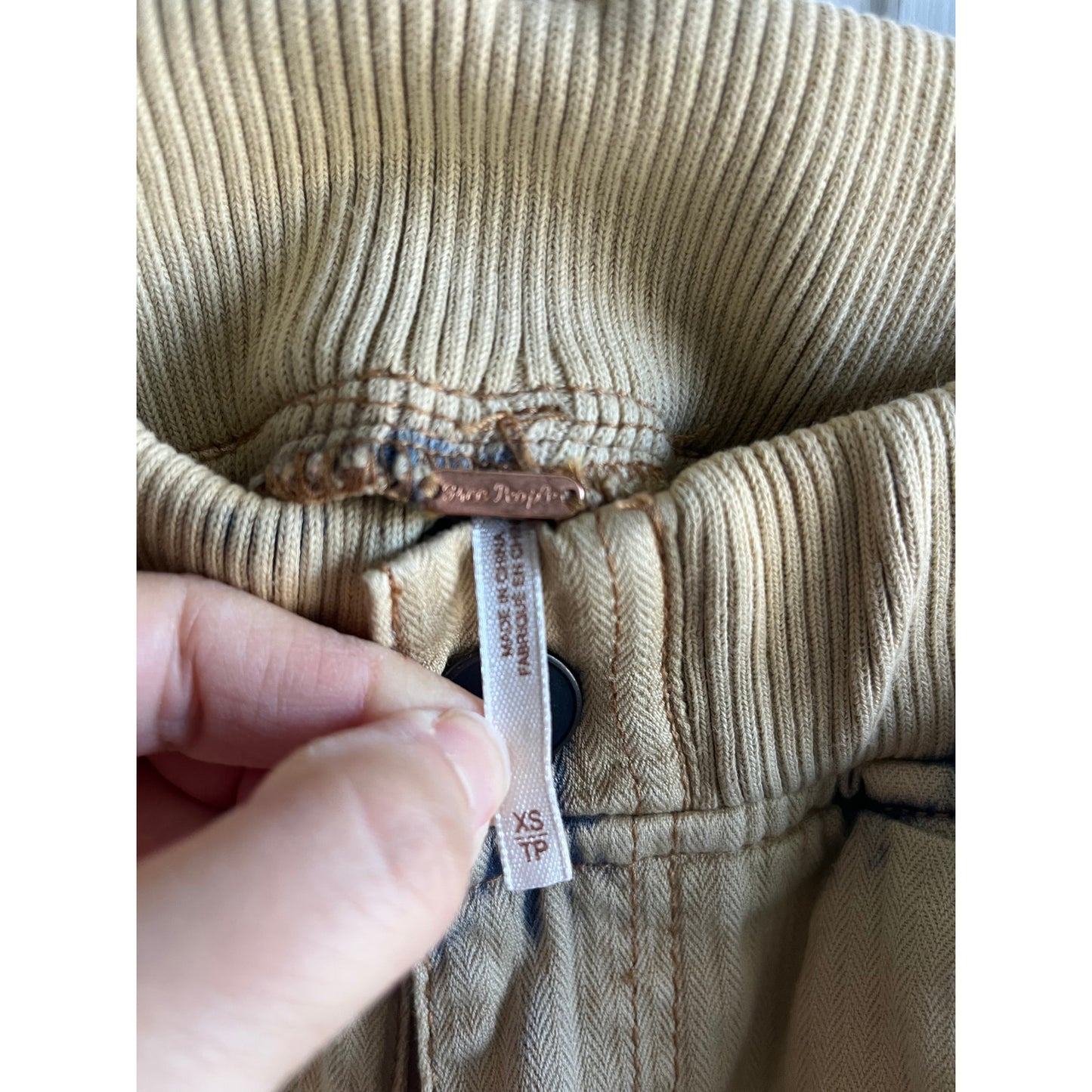 Free People Freddie Distressed Tie Dye Pants XS/P Tan Utility Cargo Sold Out