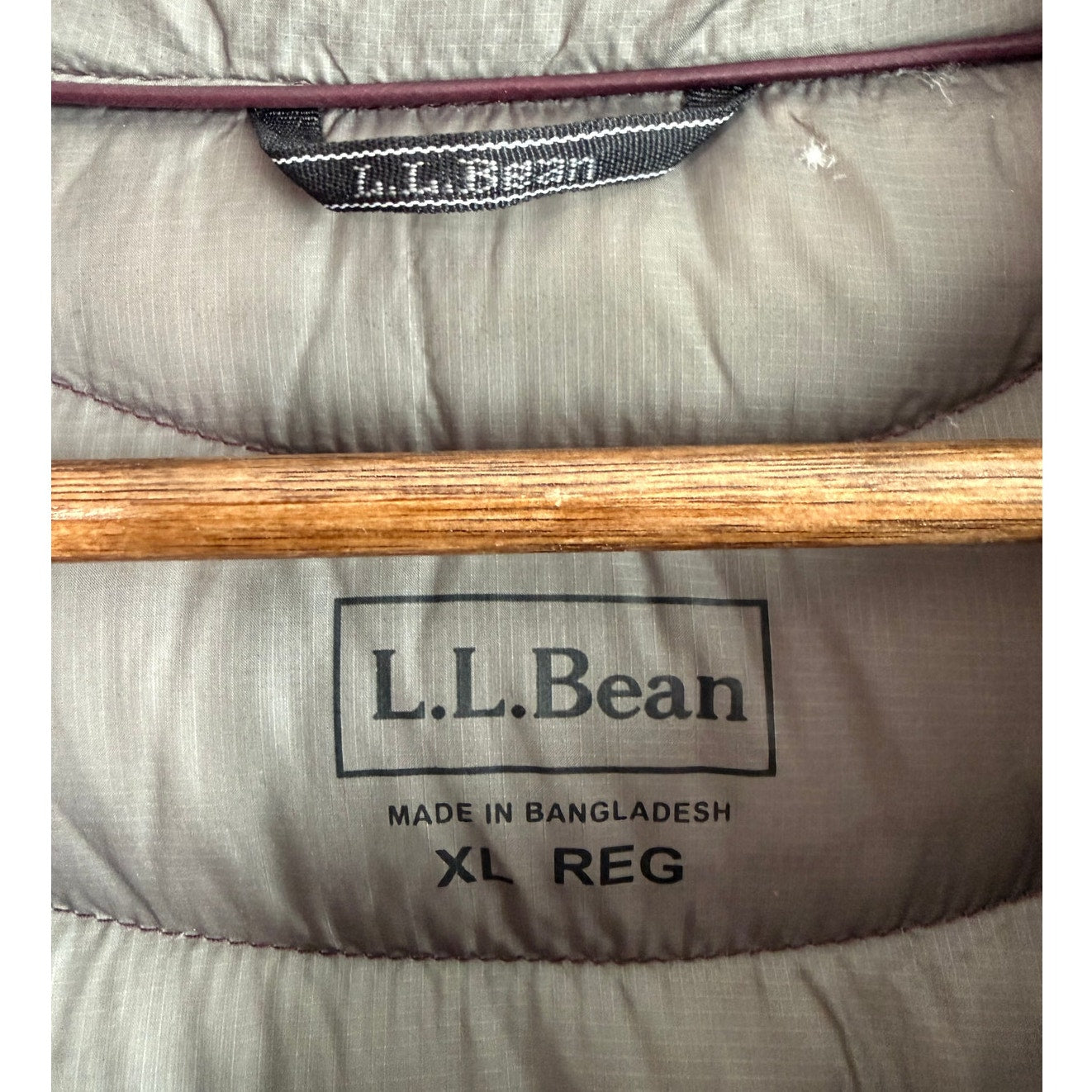 L.L.Bean Women's Ultralight 850 Down Hooded Coat - Burgundy - Size XL - EUC