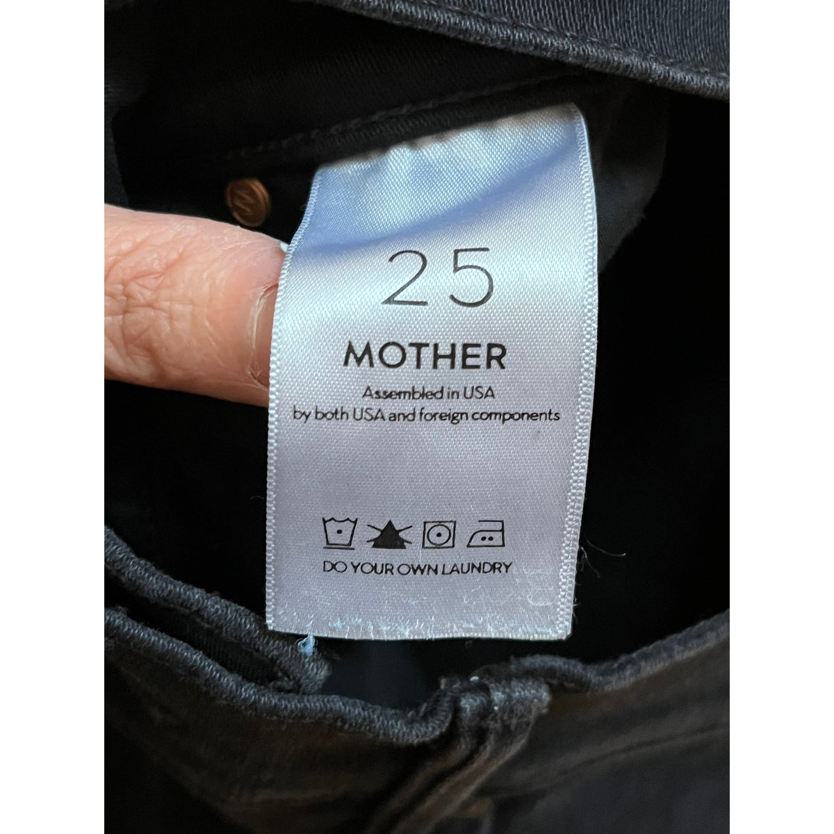 MOTHER The Super Swooner Blackbird Skinny Jeans High Rise Black Denim 25