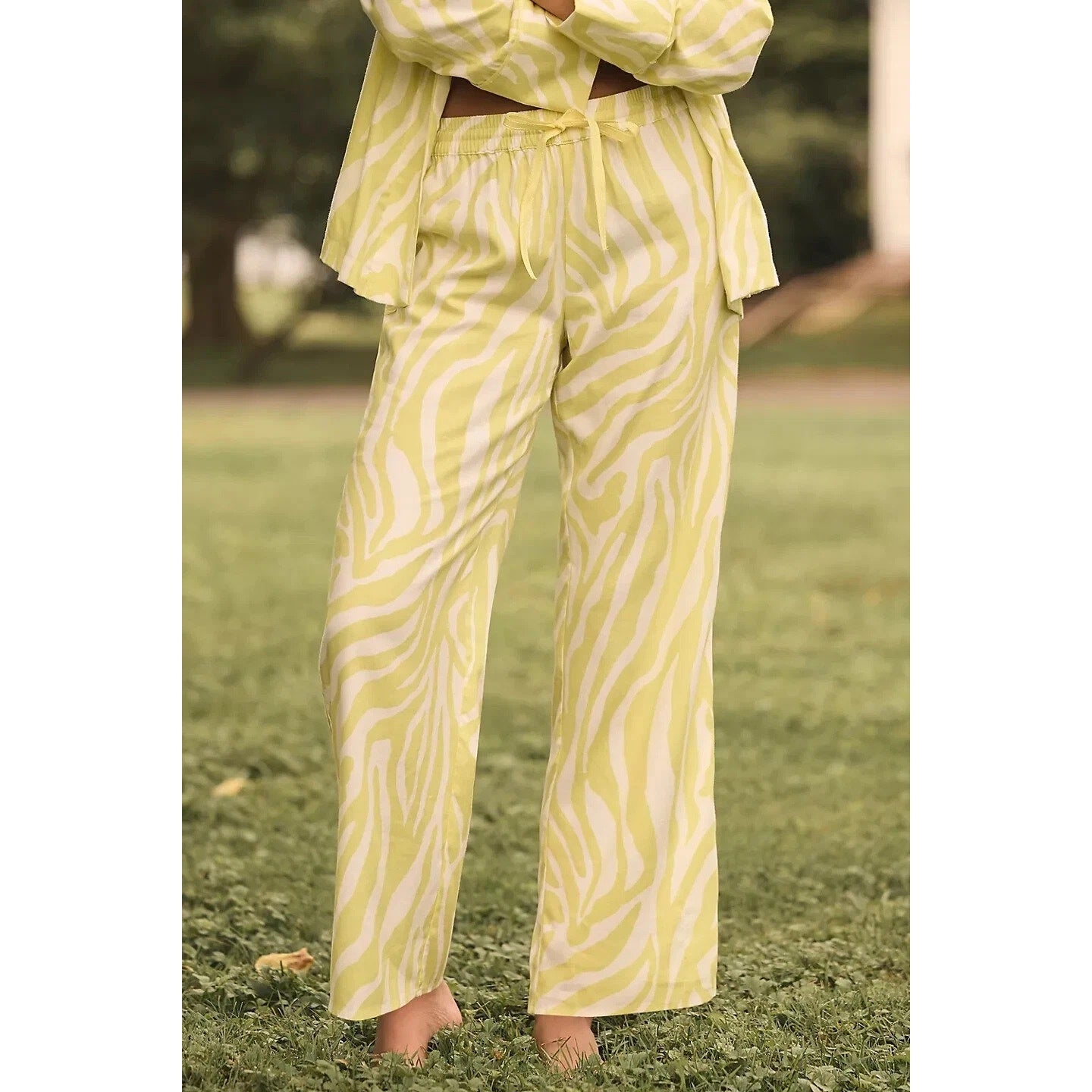 🦓 By Anthropologie Yellow Zebra Print Wide-Leg Pull-On Pants Large 🦓