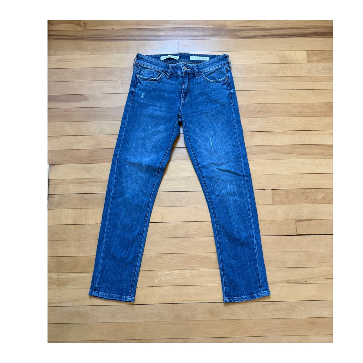 Pilcro Anthropologie Jeans Size 25 Slim Boyfriend Medium Wash Distressed EUC