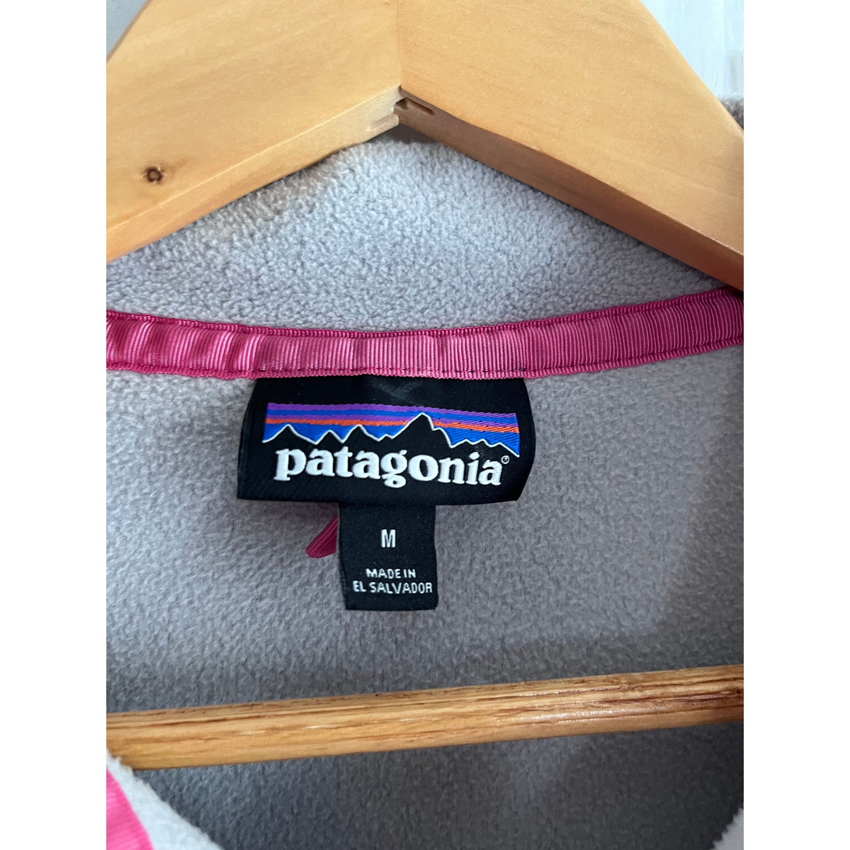 Patagonia Micro D Snap-T Fleece Pullover Heather Grey Pink Trim Women M