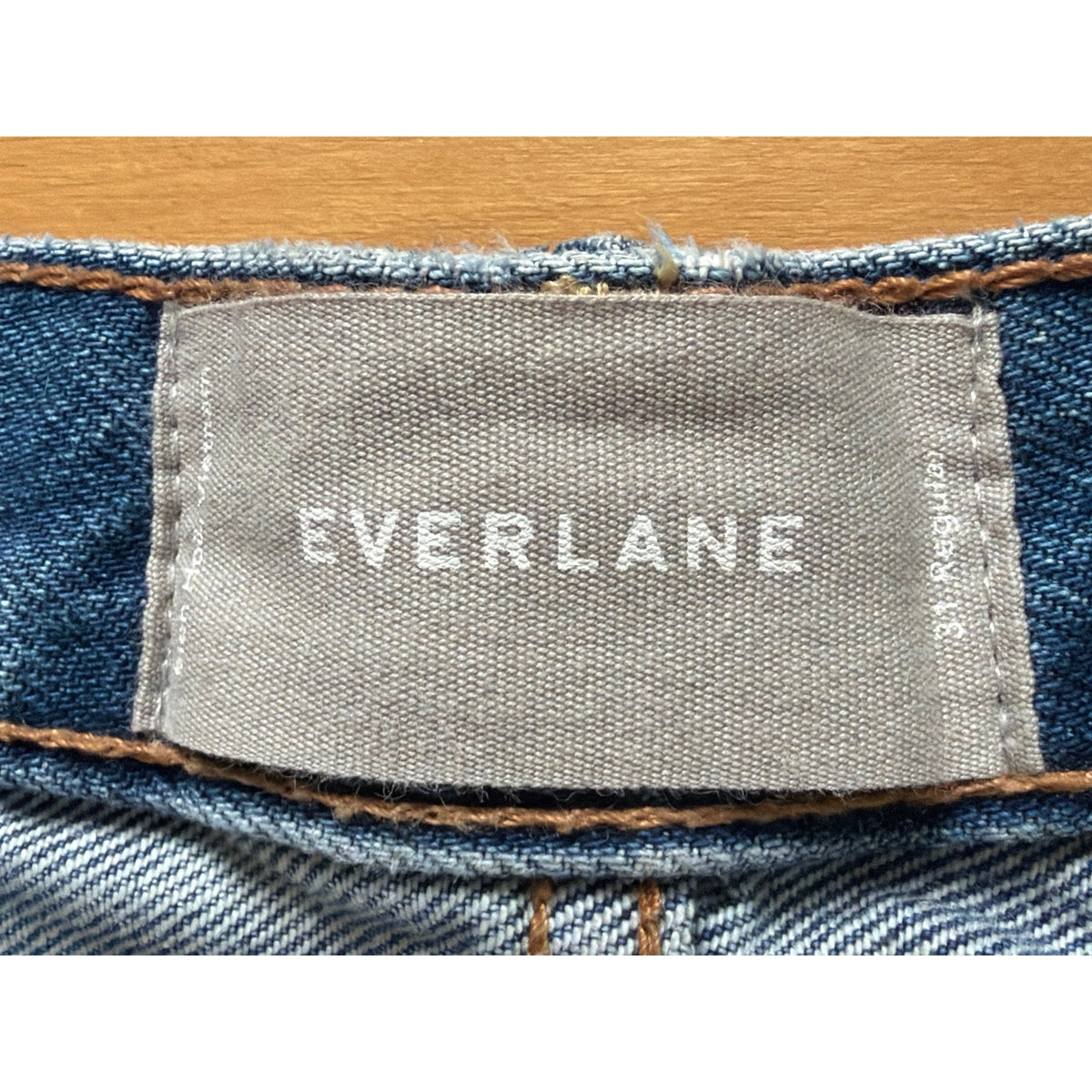 Everlane Size 31 Boyfriend Fit High Rise Distressed Button Fly