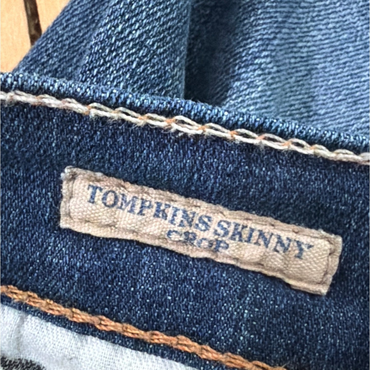Polo Ralph Lauren Size 27  Tompkins Skinny Crop Low Rise Ripped Skinny   Jeans
