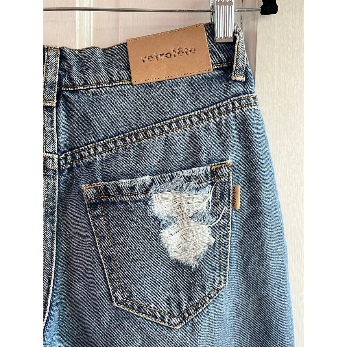 🗽 NWT Retrofete Maggie Super Distressed Jeans IT 24, US 27