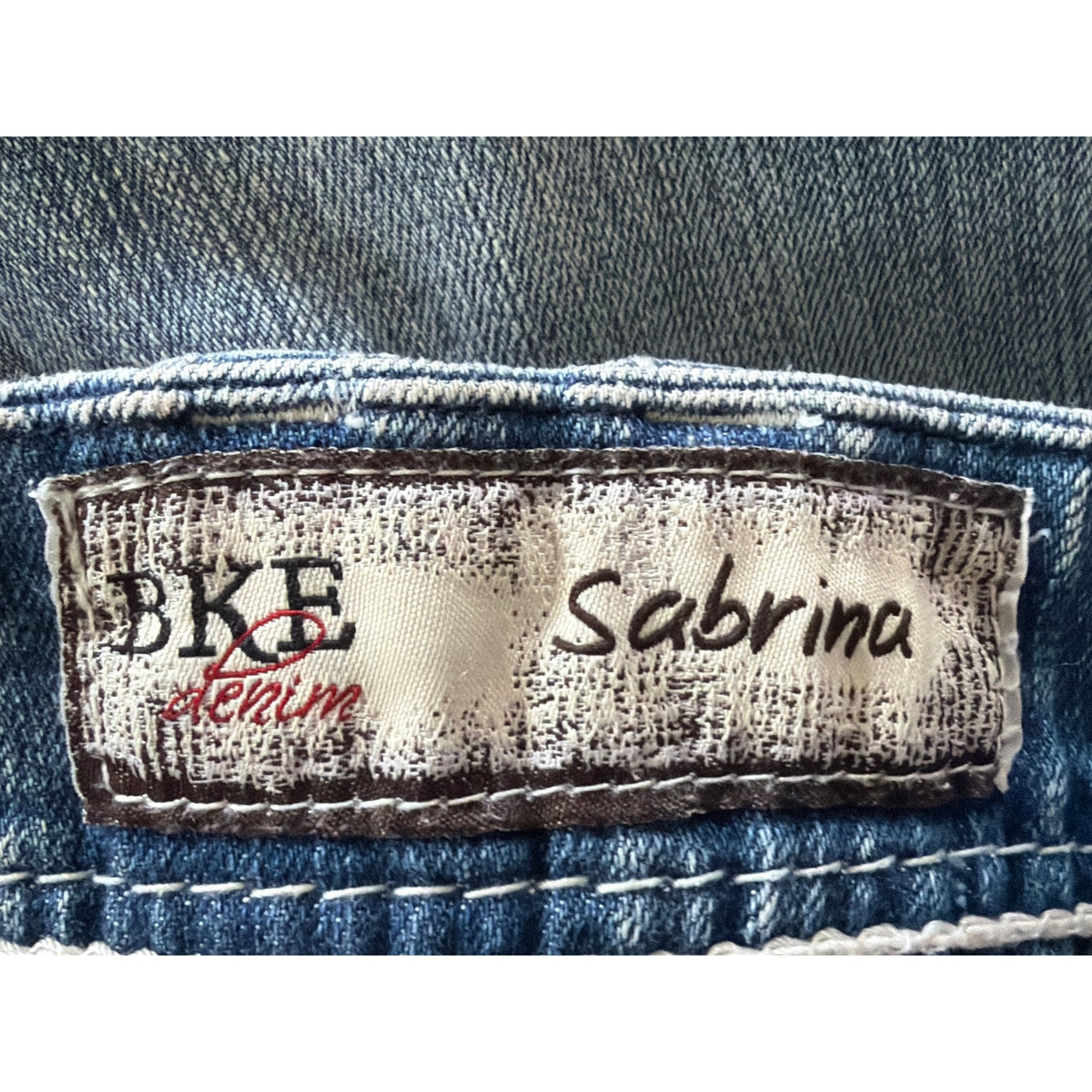 BKE Denim Sabrina Low Rise Bootcut Jeans Women's 26 Light Wash Distressed