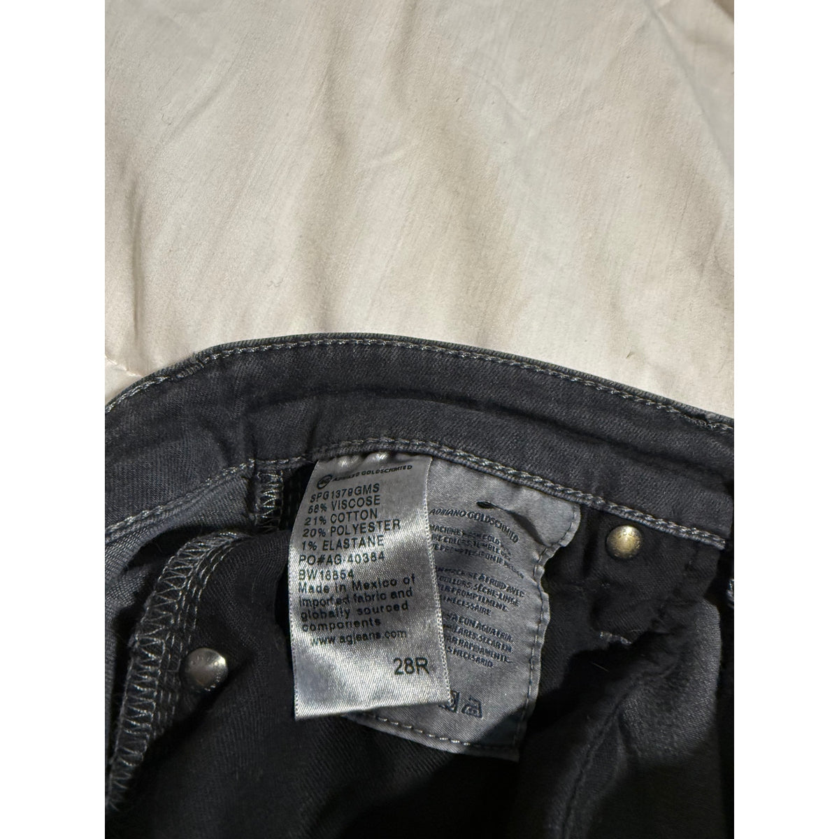 AG Black Farrah Skinny Jeans - High Rise - Size 28 Reg