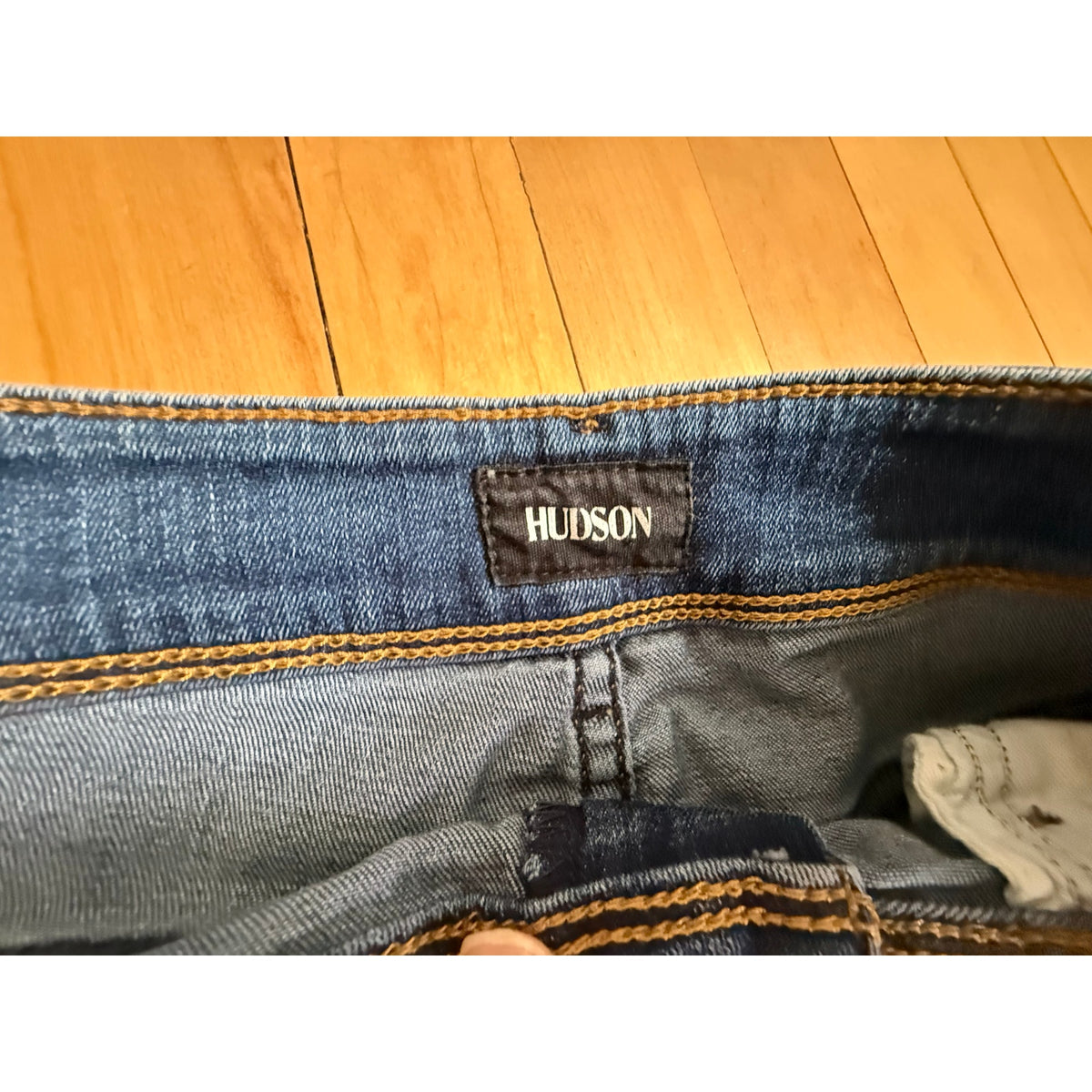 Hudson Mid Rise Denim Cut-Off Shorts | Size 29 | Dark Wash | EUC | Distressed