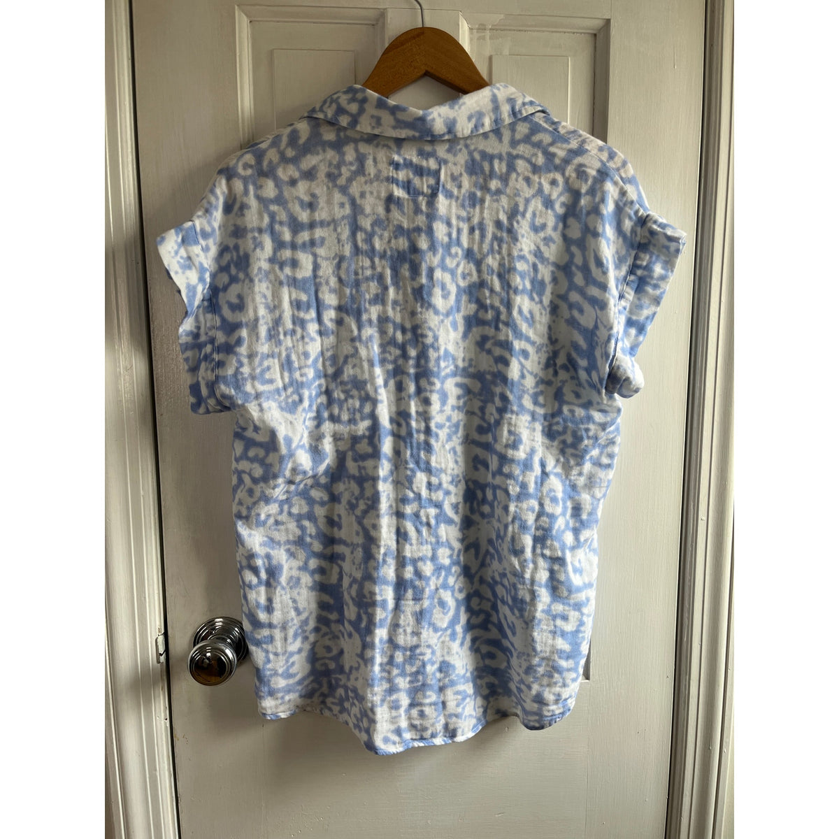 Rails Jamie Blue Diffused Cheetah Organic Cotton Shirt ✨ Short Sleeve Boxy S