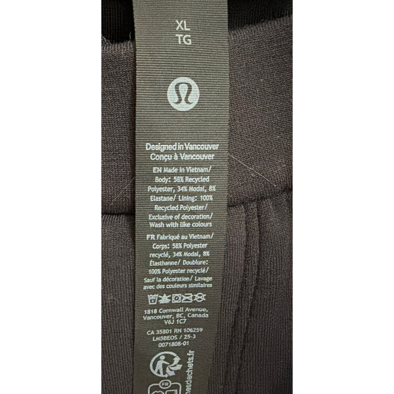 Lululemon XL Black Adjustable Band SweatPant NWT