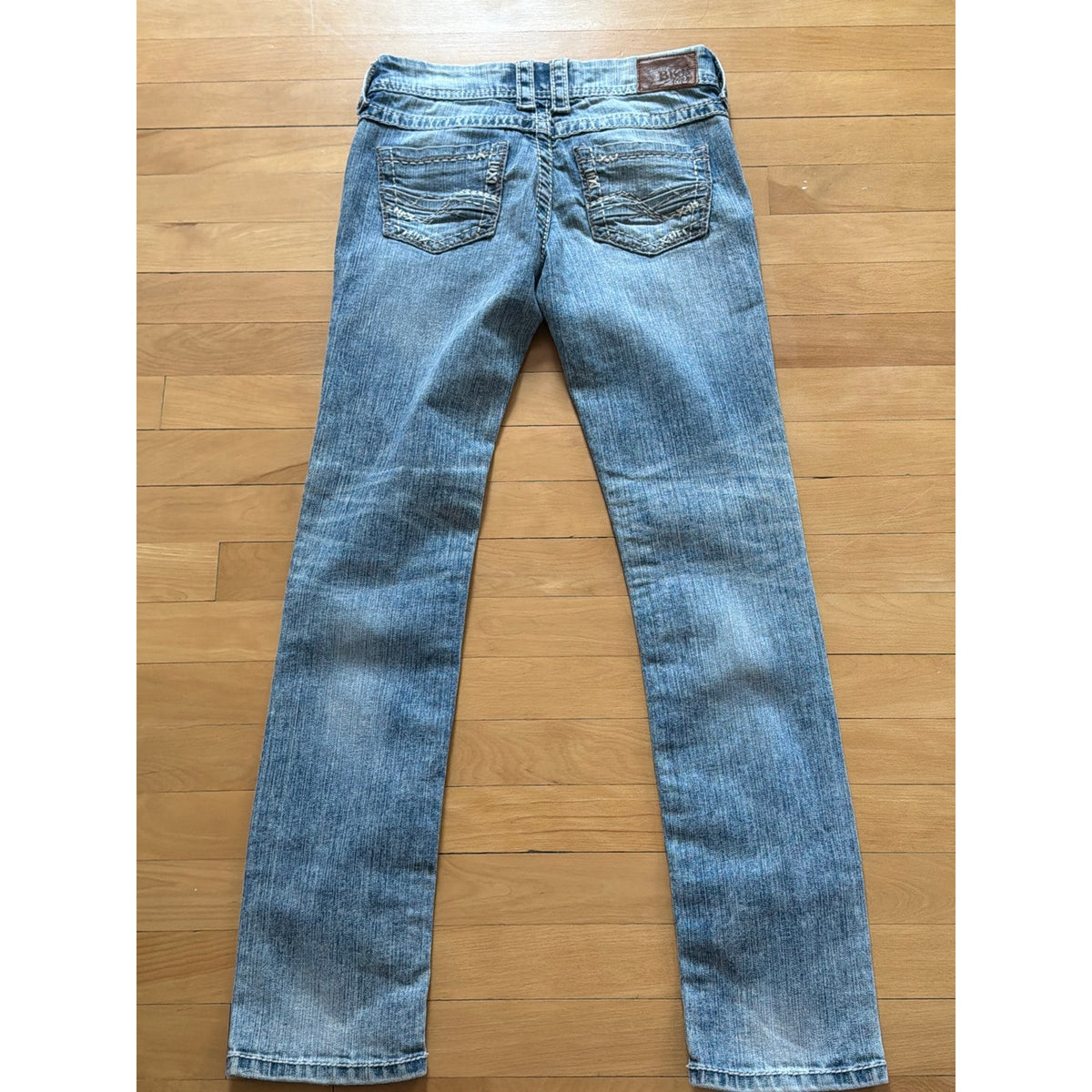 BKE Denim Sabrina Low Rise Bootcut Jeans Women's 26 Light Wash Distressed