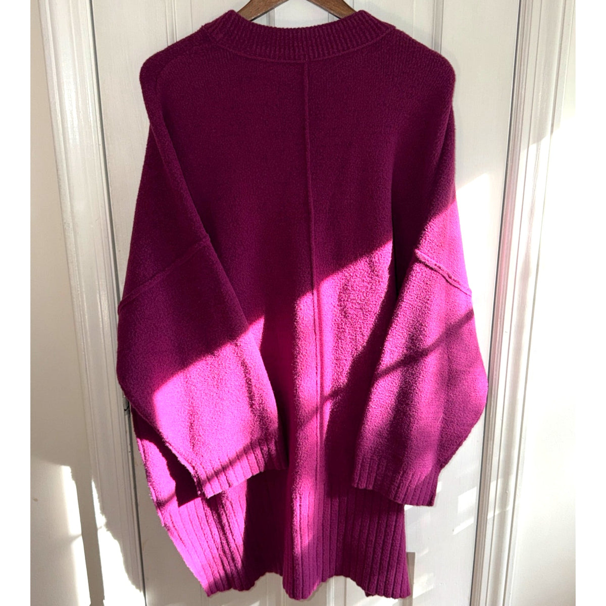Free People White Sweater V-neck Size Medium