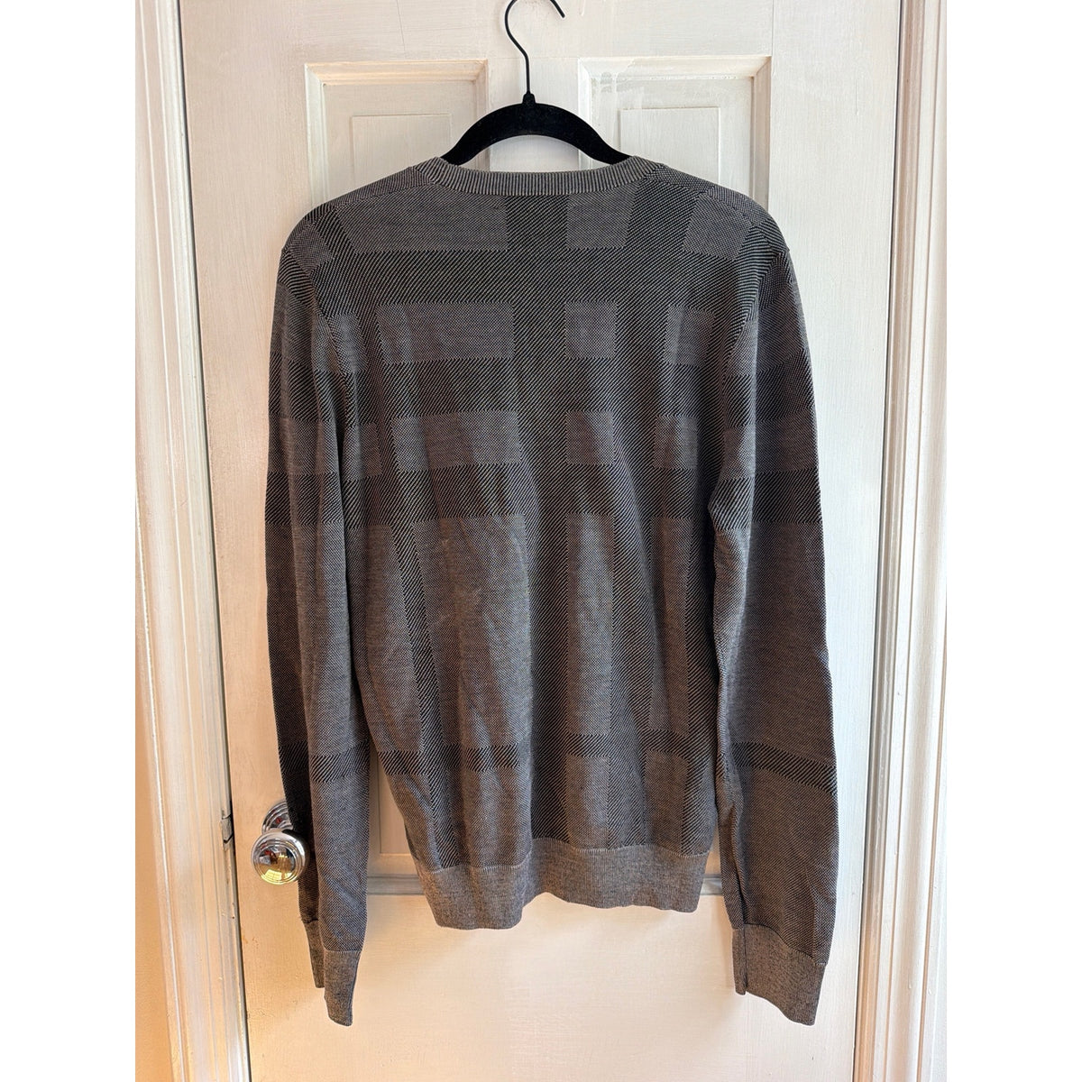 Burberry London Men's 100% Silk Plaid Crewneck Sweater  MEDIUM GRAY