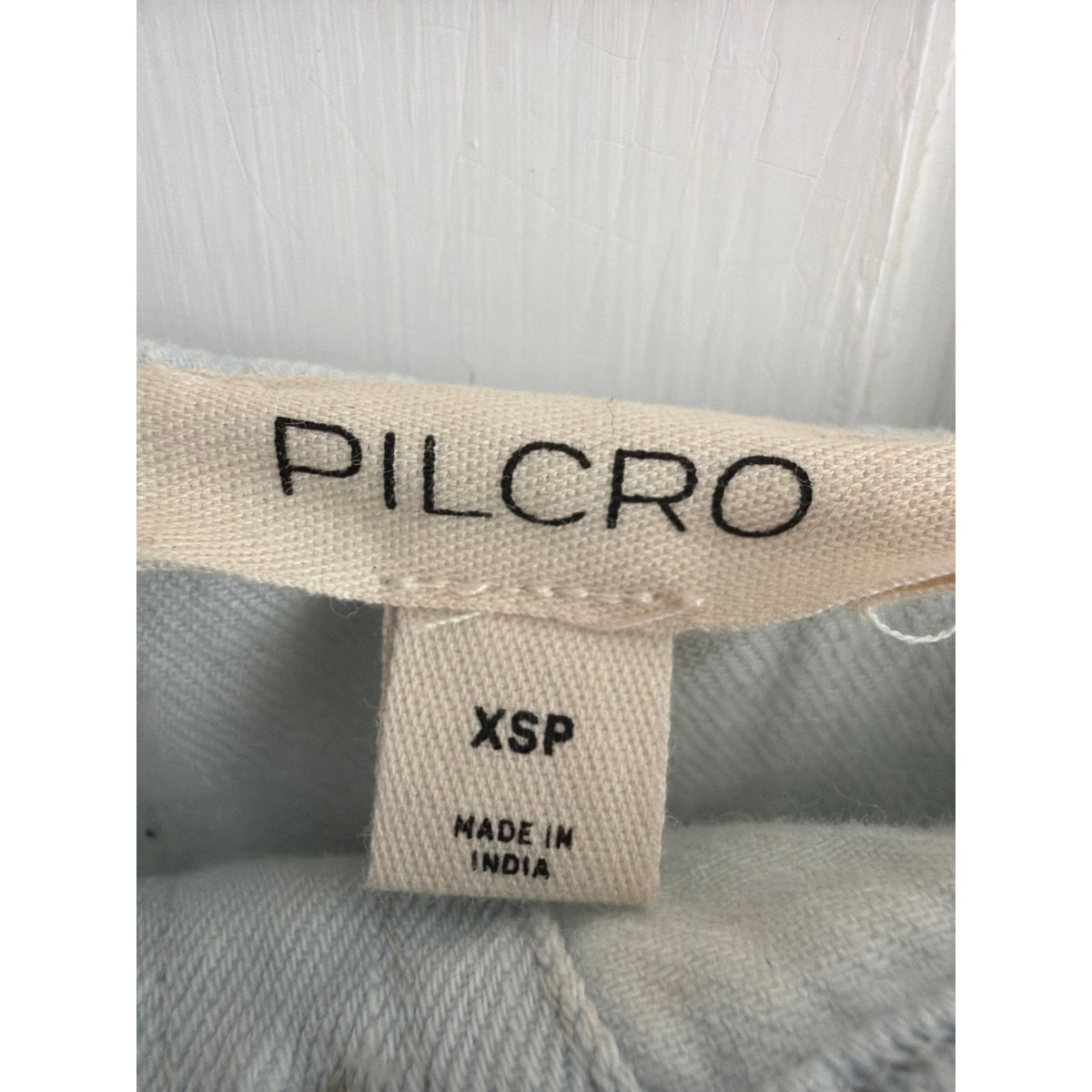 Pilcro Anthropologie Light Wash Denim Raw Hem Off-Shoulder Crop Top XSP NWT