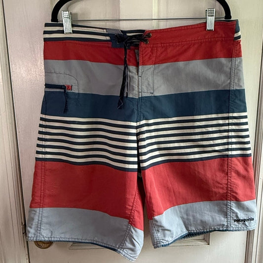 Patagonia Wavefarer Striped Board Shorts Men’s Size 34 Blue Red Multicolor EUC