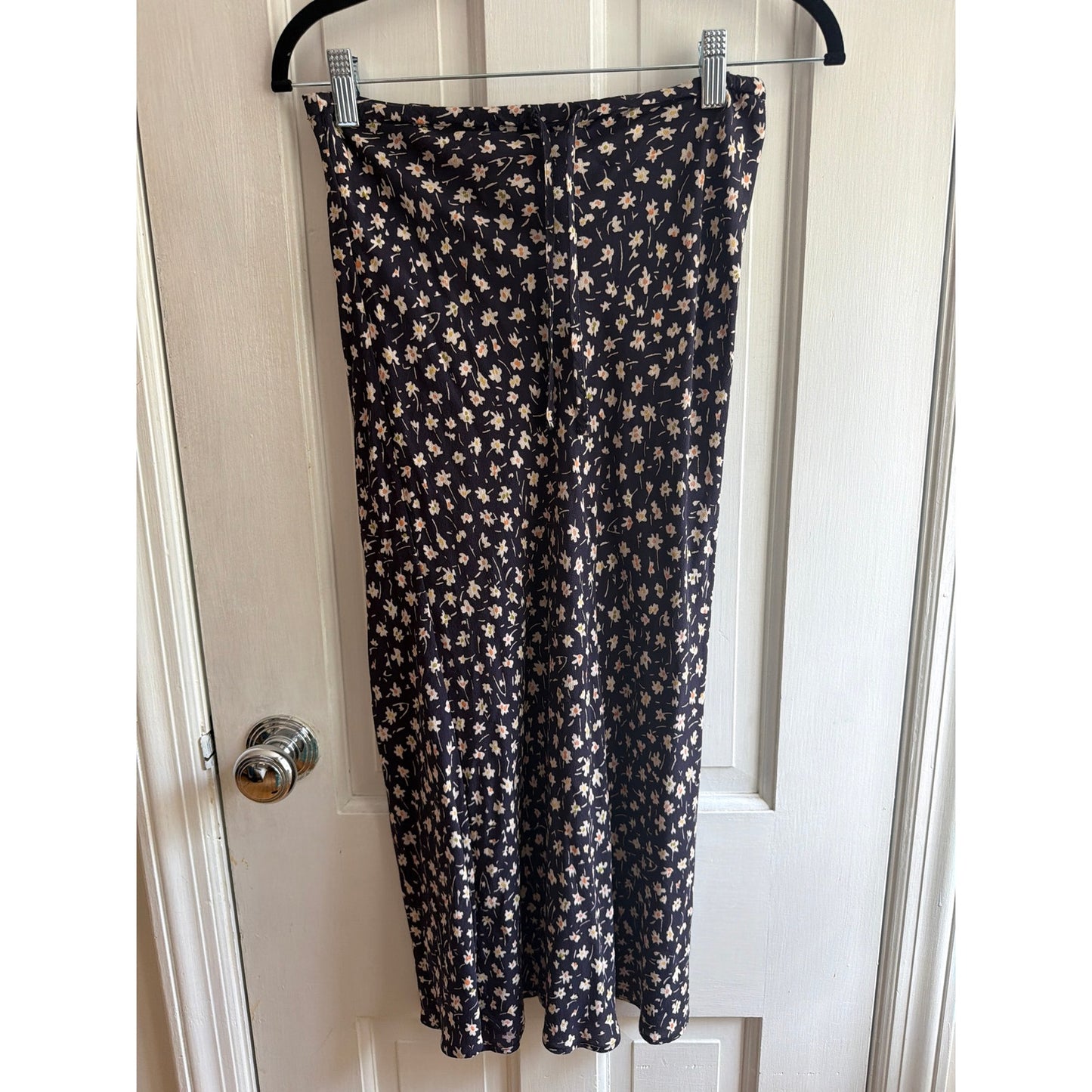 Madewell Skirt Womens 00 Dark Blue White Floral Pattern Flowy Lightweight Midi