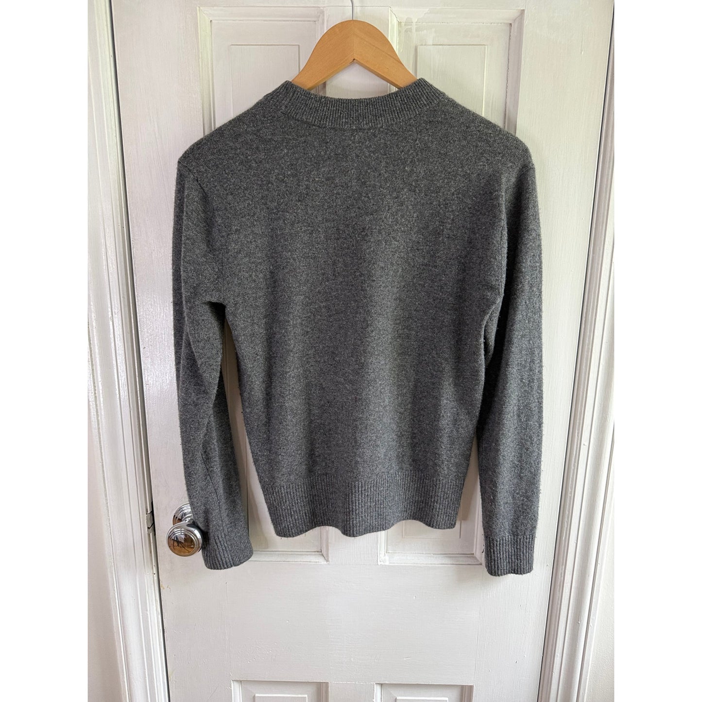 Everlane Gray Cashmere Sweater Extra Small XS Crewneck Grade-A Mongolian EUC