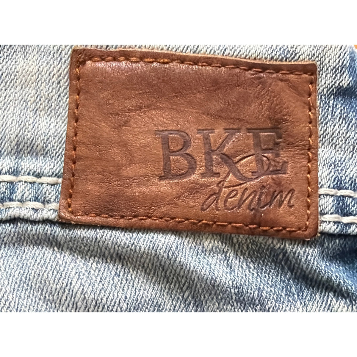 BKE Denim Sabrina Low Rise Bootcut Jeans Women's 26 Light Wash Distressed